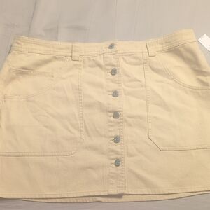 Old Navy Cream Cargo Mini Skirt